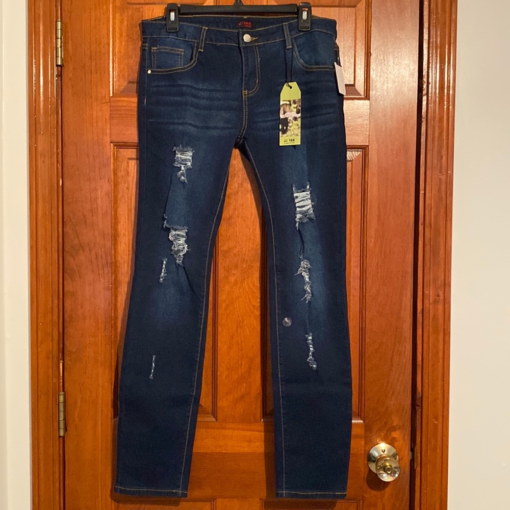 JJ Yak Distressed Skinny Jeans